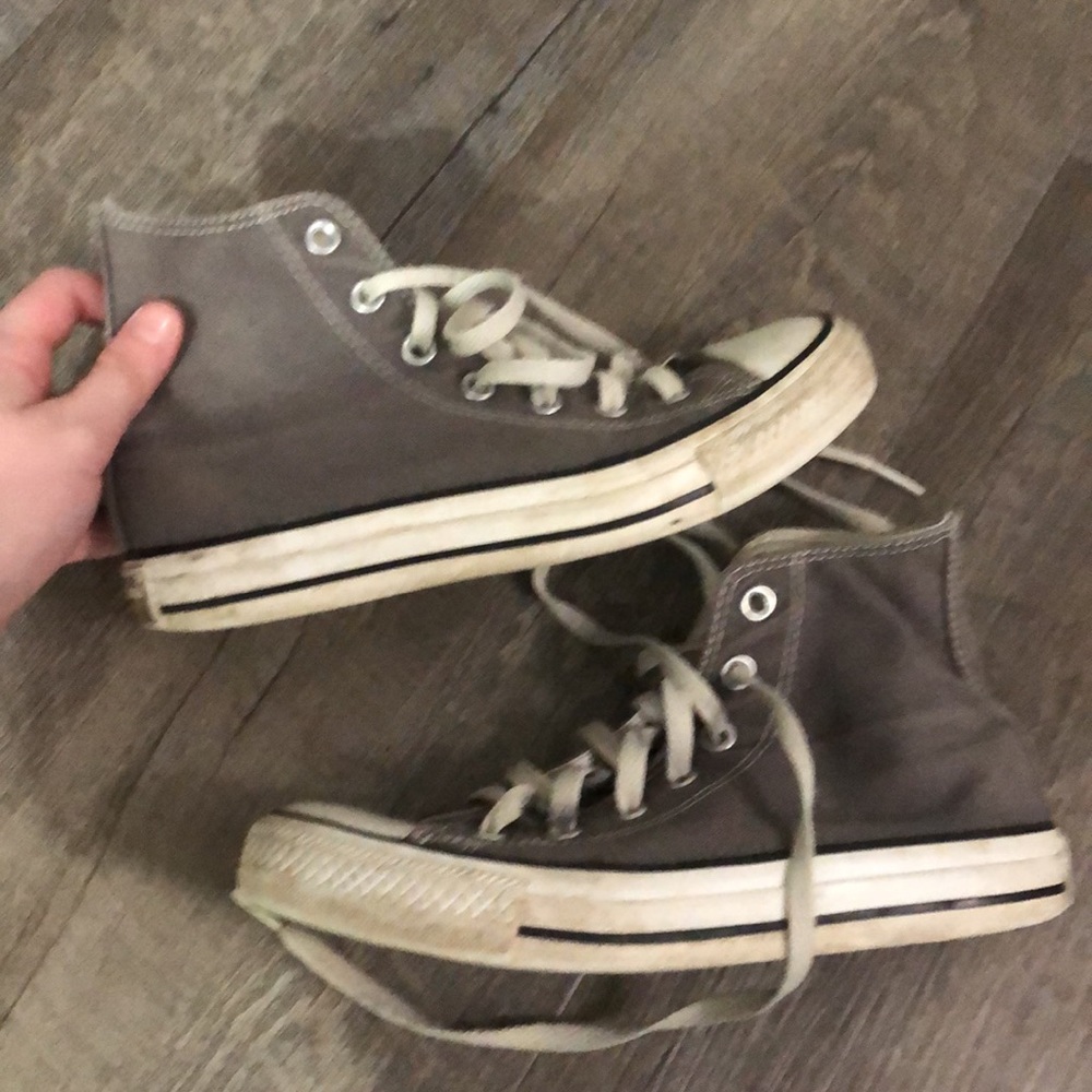 Grey converse - Picture 2 of 3